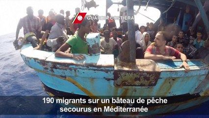190 migrants secourus d'un bâteau de pêche