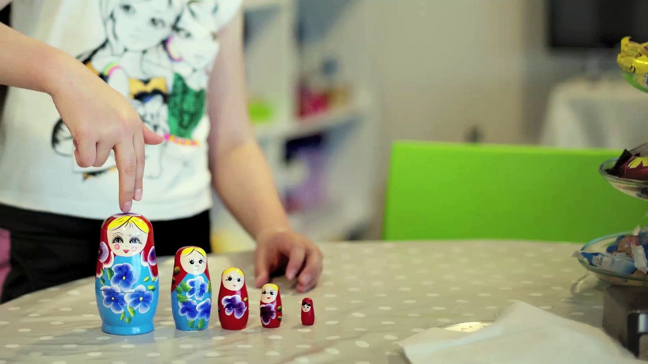 Angela et Sabina - «Résidence provisoire, 60 ans d'immigration française dans les foyers Adoma»