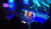 Keith Urban Performs 'Blue Ain't Your Color' at the ACM Honors