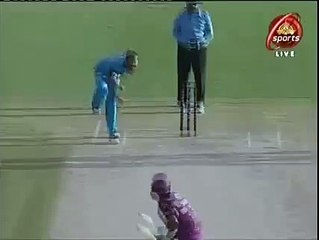 Asad Shafiq takes One of the Best Catch of Pakistan Cricket History