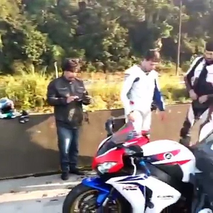 Une roue à l'avant, quatre à l'arrière : plus de peur que de mal...