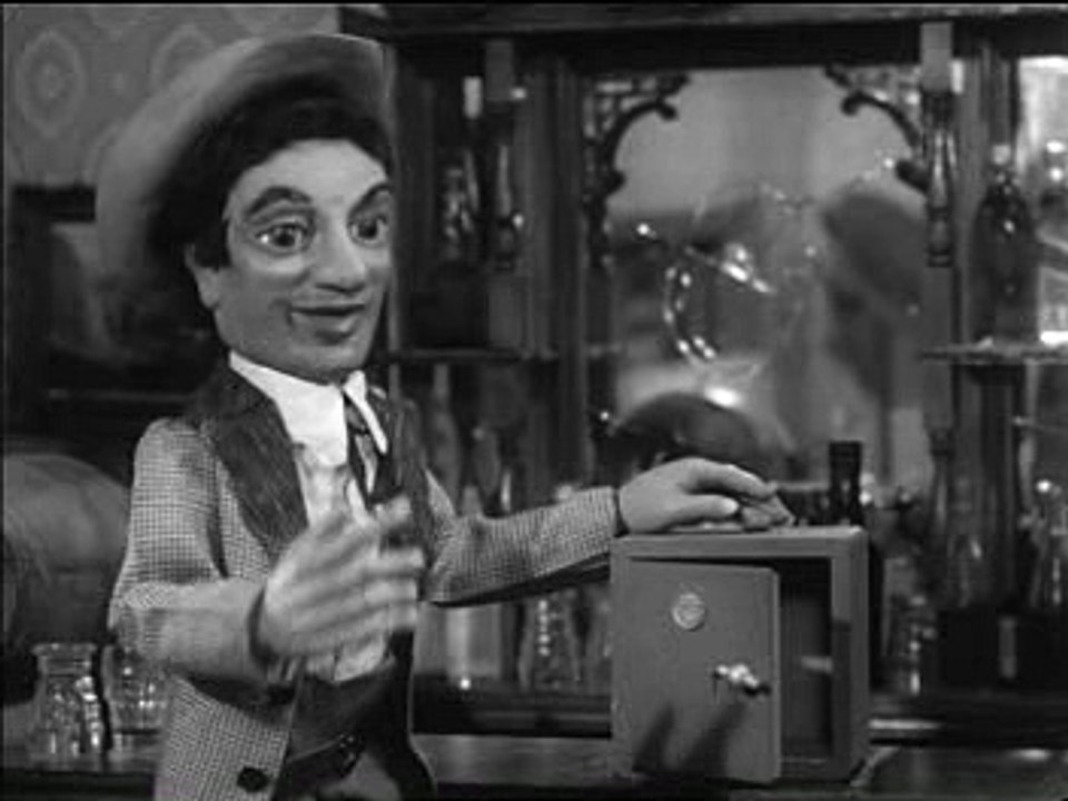 Four Feather Fall  E34 - Safe As Houses