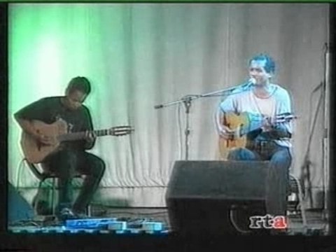Erick Manana - Tsara ny hiran' ny taniko live