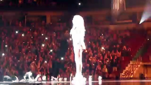 Beyonce Amazing Performance in MTV VMAs 2016 - Beyonce Wins VMA
