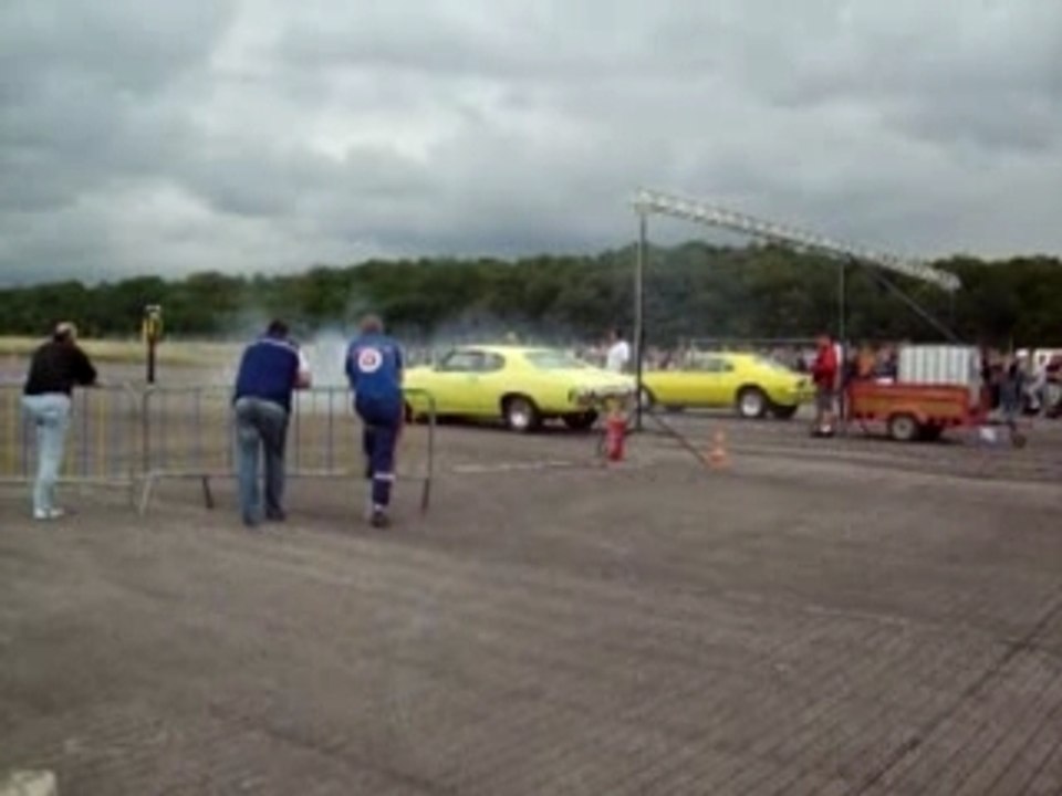 Chevelle contre Camaro Malbouhans 2007