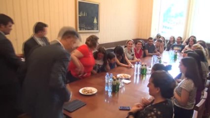 Darbe Girişiminin Türkiye'de Hayatı Etkilemediğini Gördük"