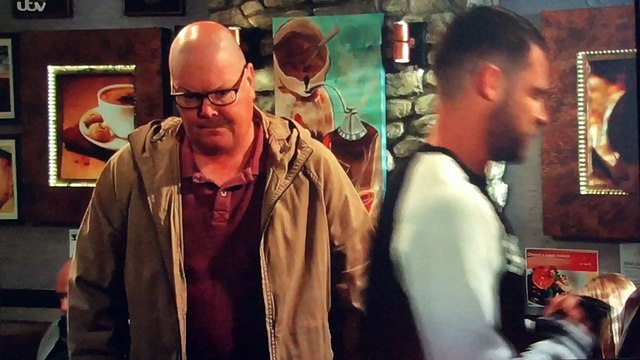 emmerdale 2016 Aaron & Liv & Robert scenes