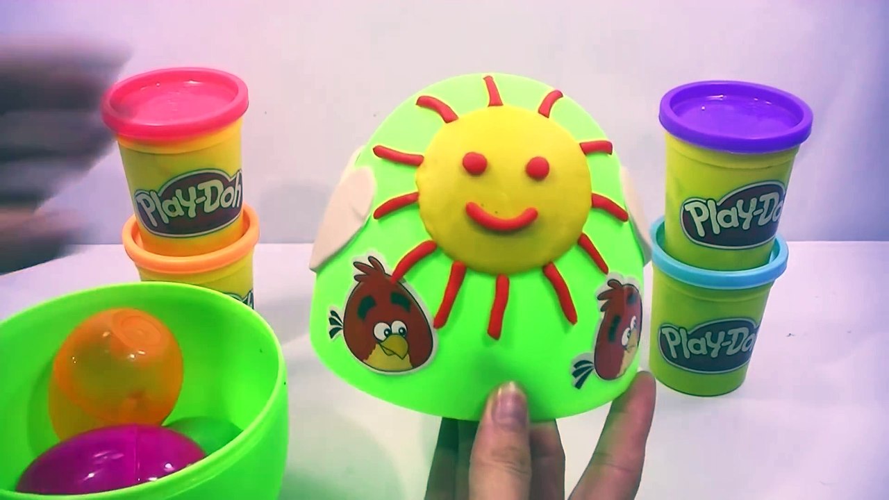 Play Doh Surprise Eggs Peppa Pig español Cars toys Funny video for kids