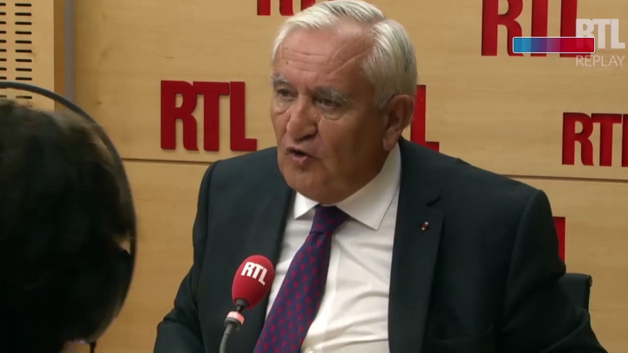 Démission d’Emmanuel Macron : François Hollande "déstabilisé" selon Jean-Pierre Raffarin