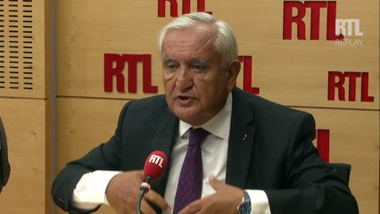 Emmanuel Macron "ne connaît pas la vraie vie des Français", selon Jean-Pierre Raffarin