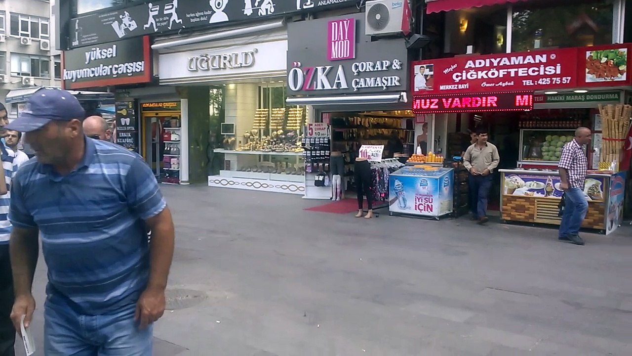 walking in ankara streets- meşrutiyet street entrance to kızılay square- meşrutiyet caddesinden kızılay meydanına.
