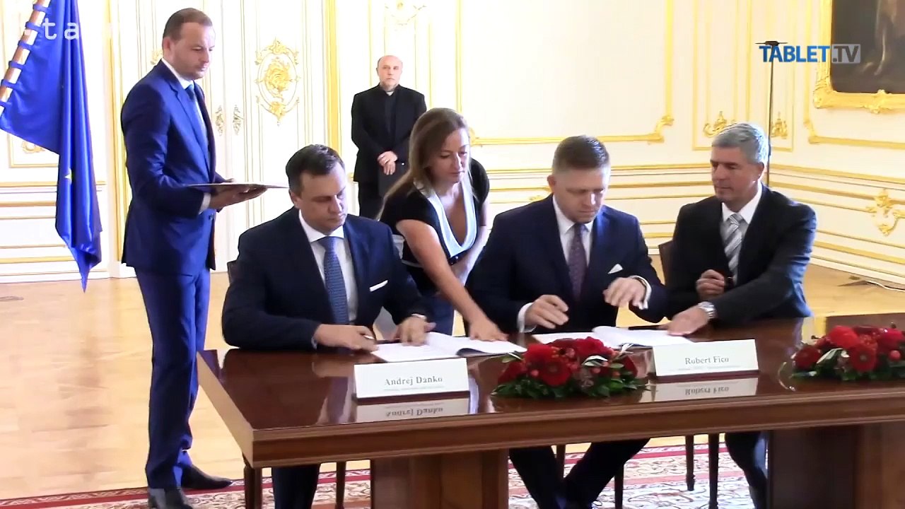 ZÁZNAM: Štvorkoalícia skončila, vládnuť budú Smer-SD, SNS a Most-Híd 