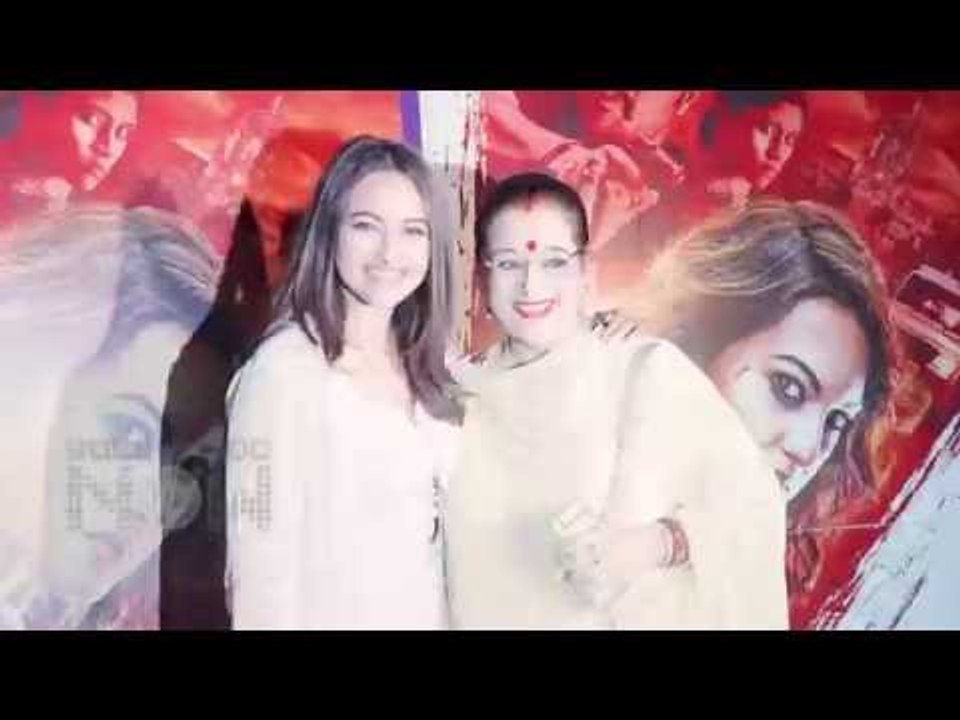 Bollywood Stars At Akira Movie Screening | Sonakshi Sinha