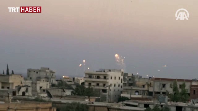 Rus savaş uçakları Taftanaz beldesine 'fosfor' bombasıyla saldırdı