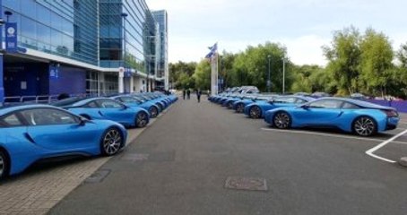 Futbolcular, Leicester City Başkanı'nın Hediye Ettiği Araçları Karıştırdı