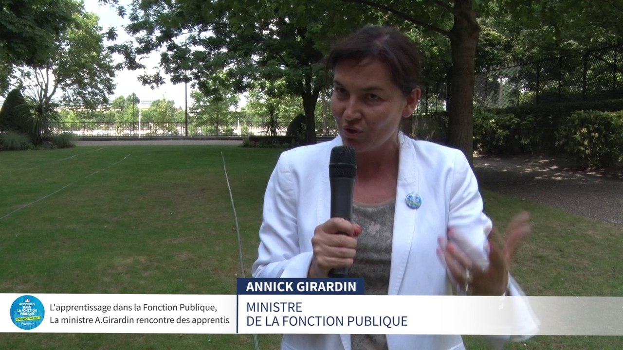 L'apprentissage dans la Fonction Publique, la ministre Annick Girardin rencontre des appentis