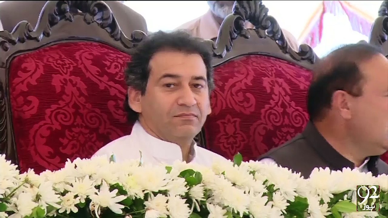 Imran Khan Inaugurates Swat Malam Jabba Modern Chairlift - 02-09-2016 - 92NewsHD