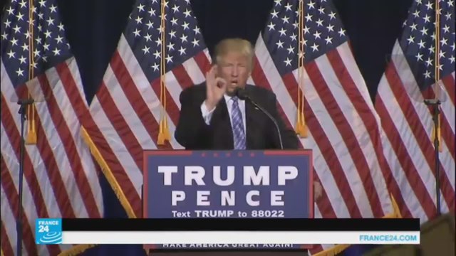 ترامب يؤكد لرئيس المكسيك عزمه بناء الجدار ومكسيكو ترفض دفع كلفته