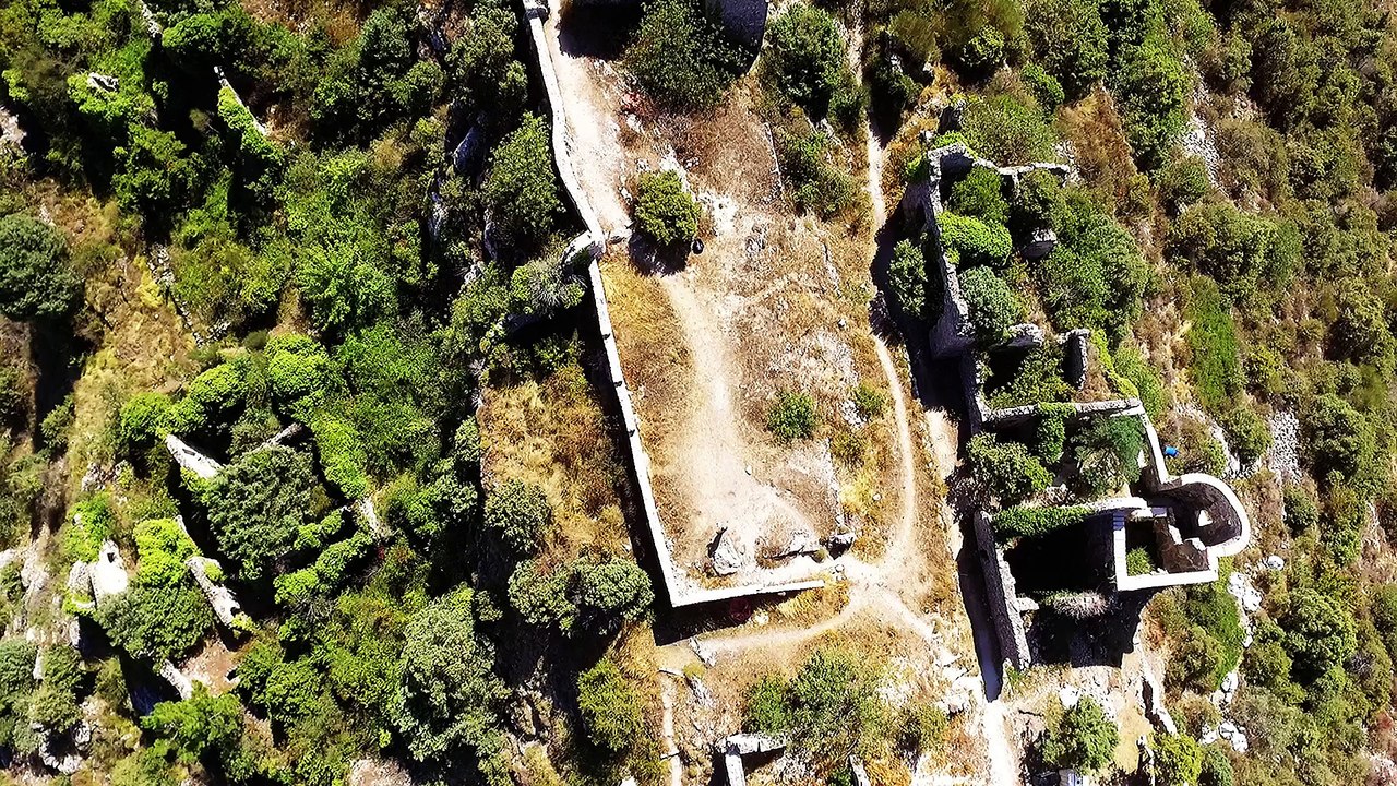 Vol Phantom 3 Ruines de Chateauneuf Villevieille 01 09 2016