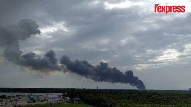 Space X: la fusée en feu après plusieurs explosions