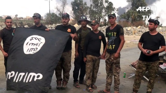 Irak: l'EI met le feu aux puits de pétrole de Qayarrah