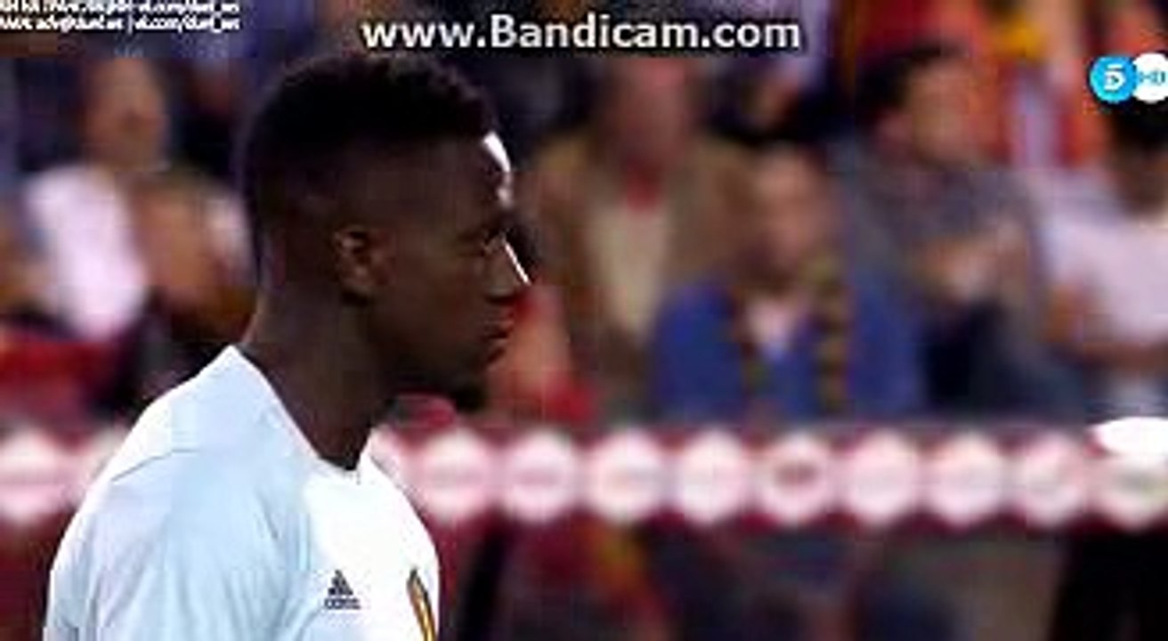 Thibaout Courtois Incredible Save - Belgium 0-0 Spain - Friendly 2016