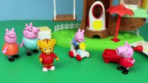 Peppa Pig Treehouse Family Holiday Play-Doh Muddy Puddles at Daniel Tigers Tree House DisneyCarToys