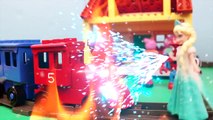 Peppa Pig Train Station Construction Set PEPPA PIG Train House Fire Lego Duplo Spiderman