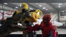 Juguetes Hombre Araña en español , Dibujos Animados Para Niños Spiderman transformers vs dinosaurios