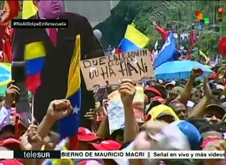 Venezolanos salen a las calles en defensa de la Revolución Bolivariana
