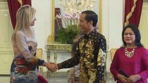 El presidente de Indonesia se reúne con Máxima de Holanda en Yakarta