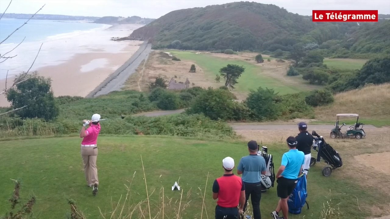 Pléneuf-Val-André (29). Cordon Golf Open : Adrien Saddier au départ au trou n°11