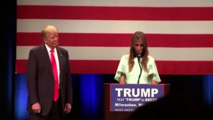 Tải video: Melania Trump sues Daily Mail suggesting she was an escort