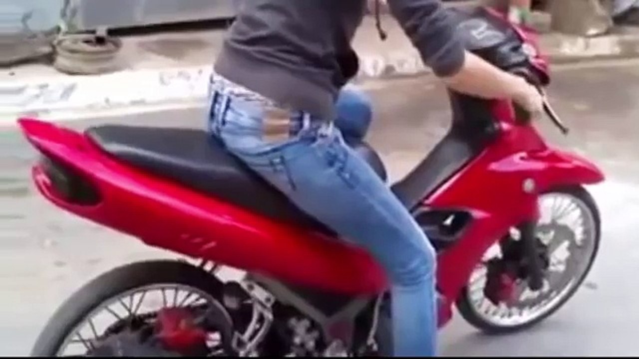 Whatsapp funny videos _ Indian Funny Videos _ Indian Pranks 2015 _ Try Not to laugh