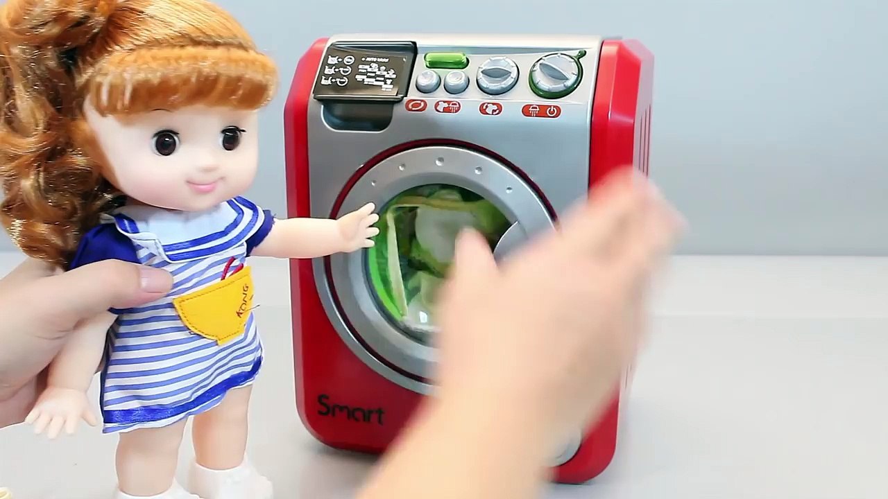 Washing machine & Baby Doll Pee Diaper Change Clothes Toys