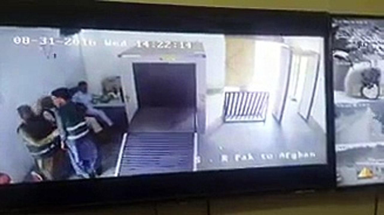 Pathan Entered in Scanner on Pak Afghan Border