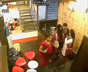 Toba Toba Yeh Lrkia Kisi Bhi Haad tak jaa skti hai Larky maat dekhain