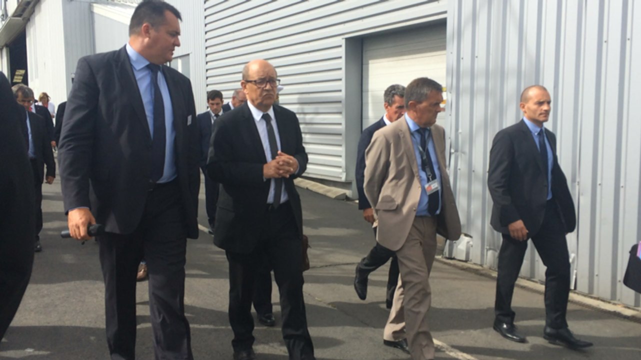 Le ministre de La Défense visite Sabena Technics