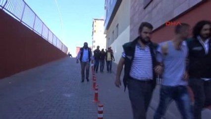 Uyuşturucu Satıcısı 3 Kişi Gözaltına Alındı