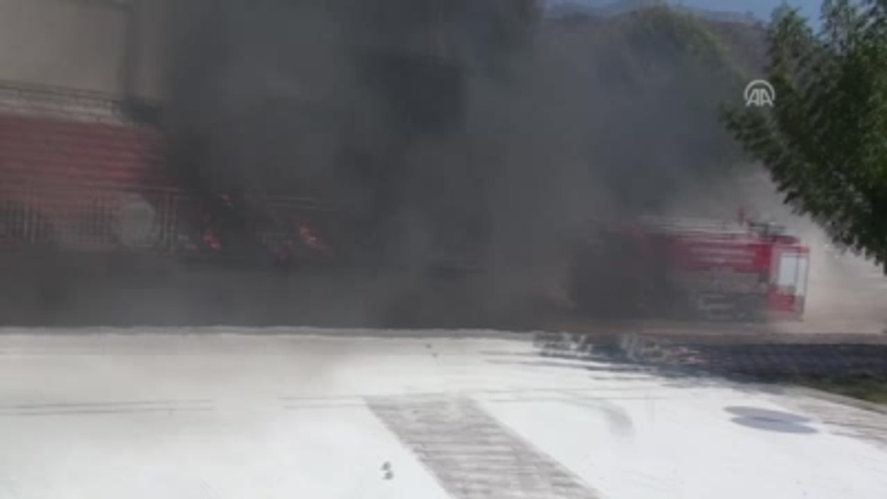 CHP İlçe Başkanlığında Yangın