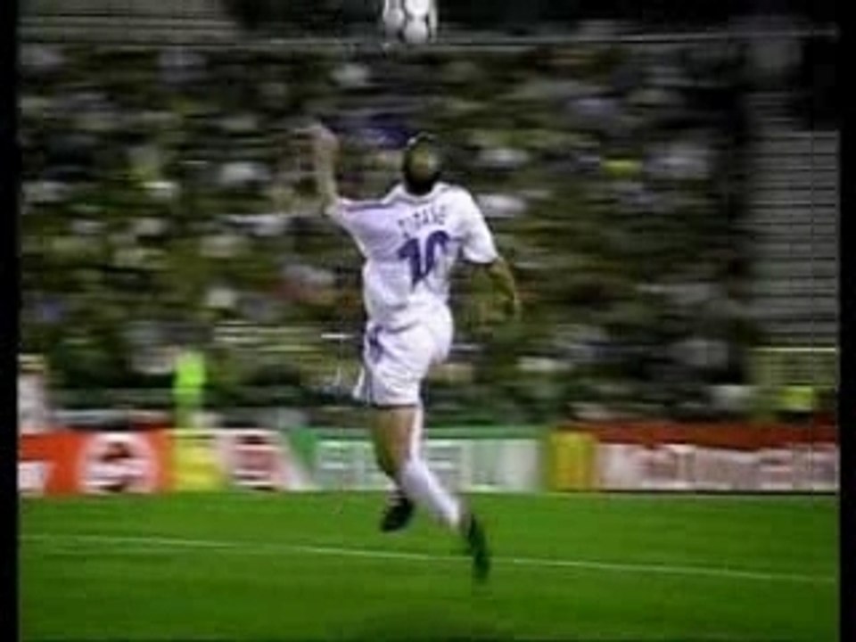 Zidane VS Ronaldinho