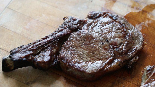Science of Grilling: What Makes Steaks Juicy?