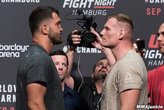 UFC Fight Night 93 ceremonial weigh-ins