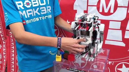 The GRUNT - A charming humanoid by Kyle  - LEGO MINDSTORMS Inspiration