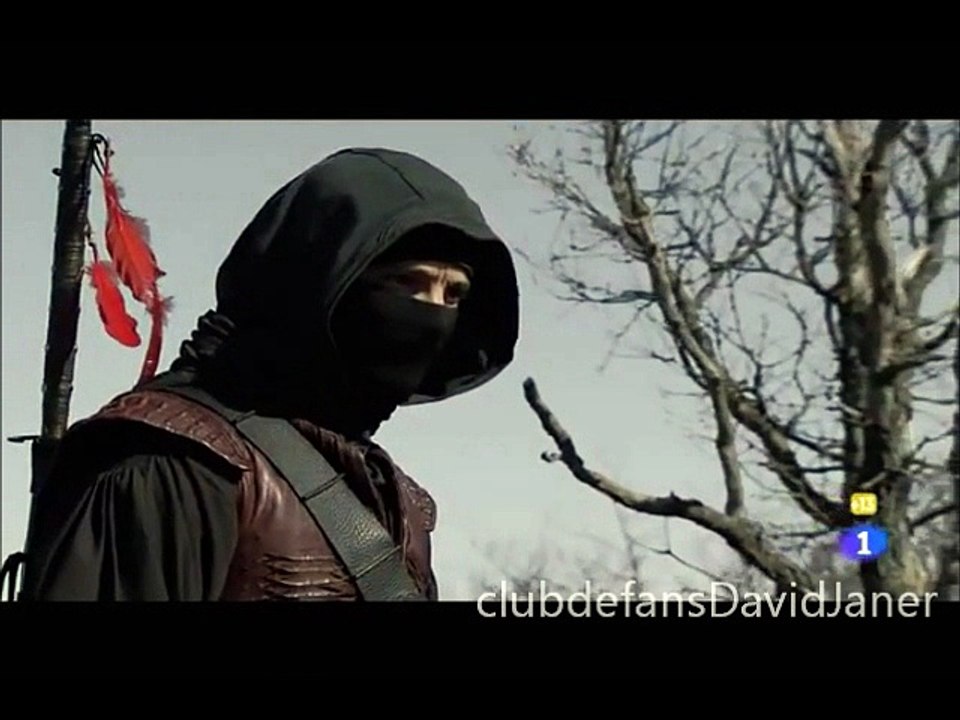 EL COMISARIO SE DESPIERTA TIENE DUELO CON AGUILA ROJA