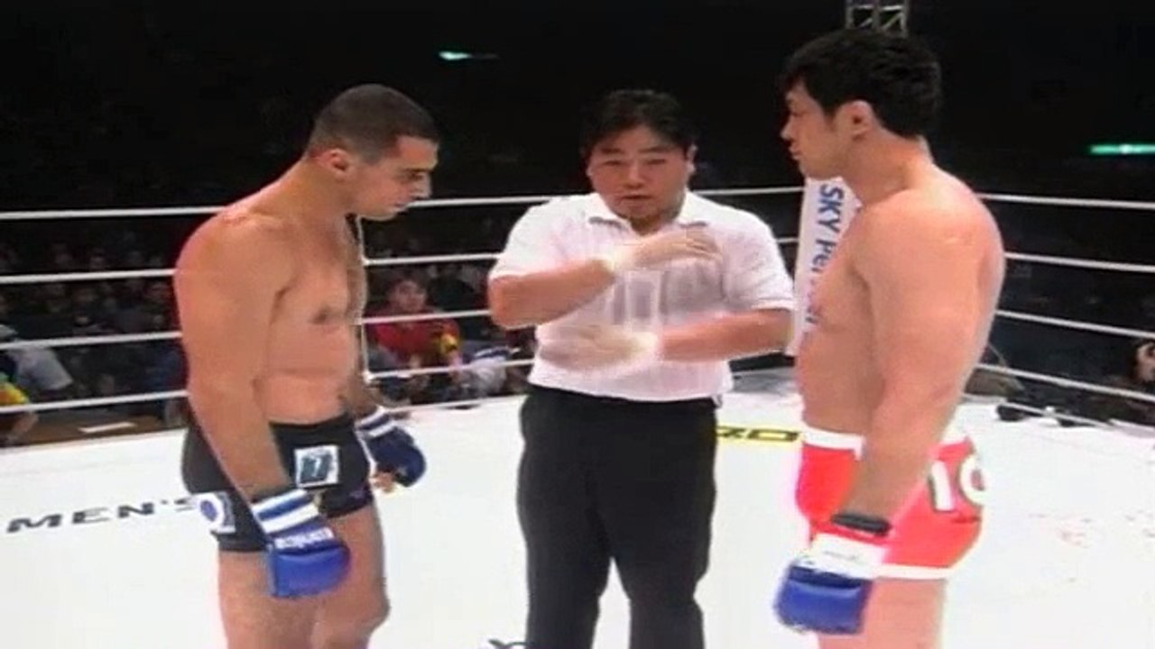 Kazushi Sakuraba vs Royler Gracie - Pride 8