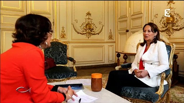 Ségolène Royal s'en prend à Manuel Valls dans Thalassa à propos des boues rouges : C'est inadmissible !