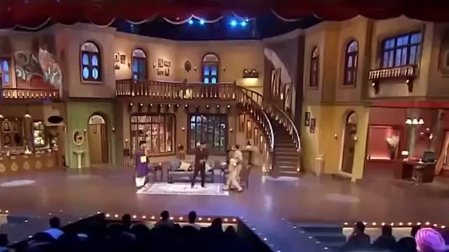 نسیم وکی نے کپل شرما کی بینڈ بحق دی