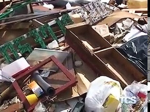 Discarica abusiva data alle fiamme nella zona industriale di Caltanissetta