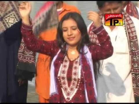 Topi Ajrak Pahinjo Shan Aai, Khushboo Lagari